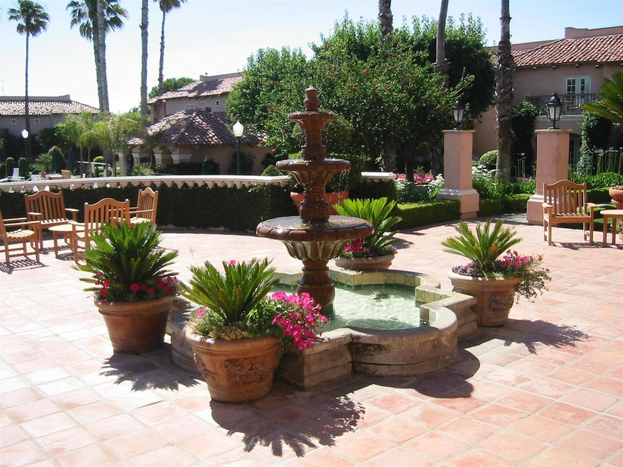 Harris Ranch Inn And Restaurant Huron Luaran gambar